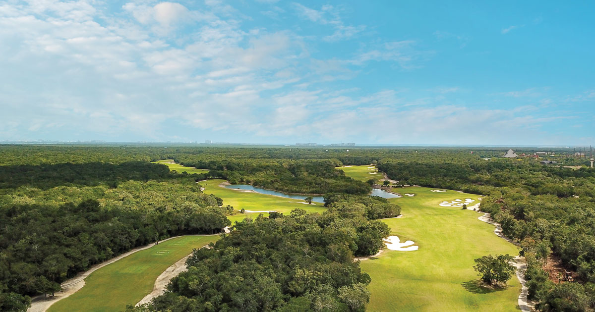 Cancun Country Club logo